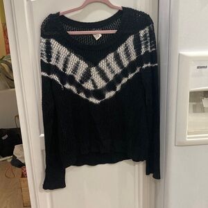 Billabong tie dye sweater size large black and white